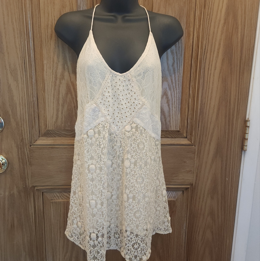 Dress Forum Lace Halter in Soft Cream